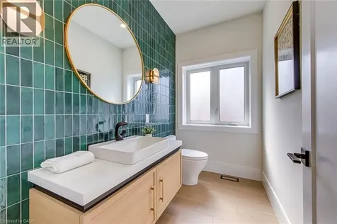 1411 Mountain Grove Avenue Burlington ON L7P 2H1