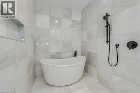 1411 Mountain Grove Avenue Burlington ON L7P 2H1