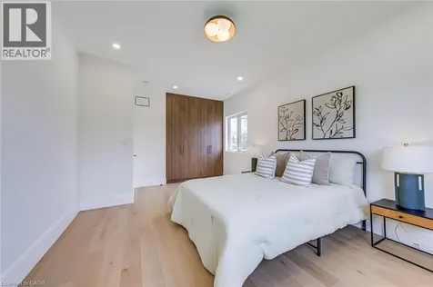 1411 Mountain Grove Avenue Burlington ON L7P 2H1