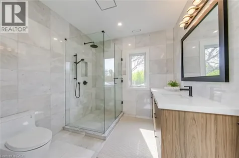 1411 Mountain Grove Avenue Burlington ON L7P 2H1