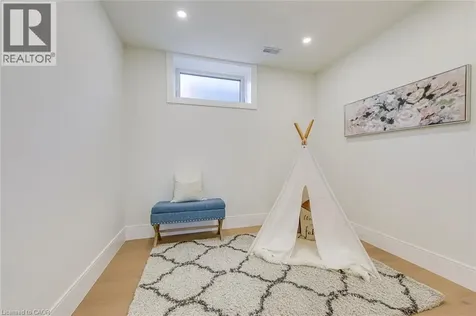 1411 Mountain Grove Avenue Burlington ON L7P 2H1