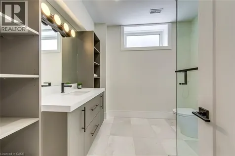 1411 Mountain Grove Avenue Burlington ON L7P 2H1