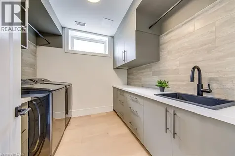1411 Mountain Grove Avenue Burlington ON L7P 2H1