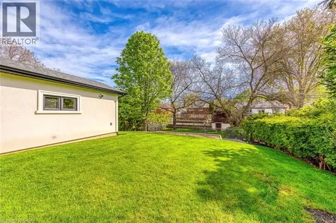 1411 Mountain Grove Avenue Burlington ON L7P 2H1