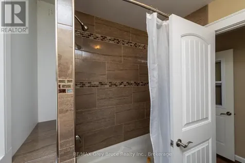 1550 5th Avenue West Owen Sound ON N4K 5B5