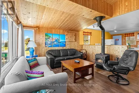 8 Dock Lane Northern Bruce Peninsula ON N0H 1Z0