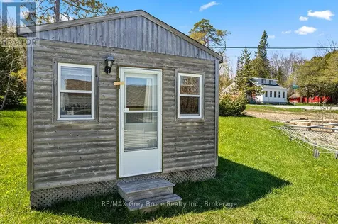 8 Dock Lane Northern Bruce Peninsula ON N0H 1Z0