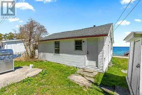 8 Dock Lane Northern Bruce Peninsula ON N0H 1Z0