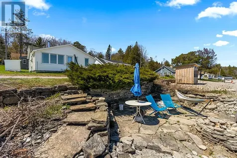 8 Dock Lane Northern Bruce Peninsula ON N0H 1Z0
