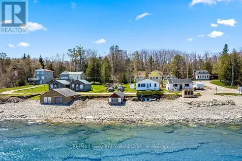 8 Dock Lane Northern Bruce Peninsula ON N0H 1Z0