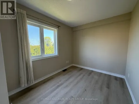 1158 Tischart Crescent Ottawa ON K2T 0G4
