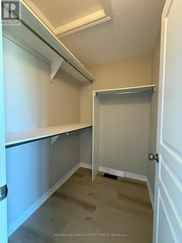 1158 Tischart Crescent Ottawa ON K2T 0G4