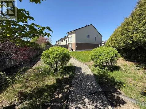 1158 Tischart Crescent Ottawa ON K2T 0G4