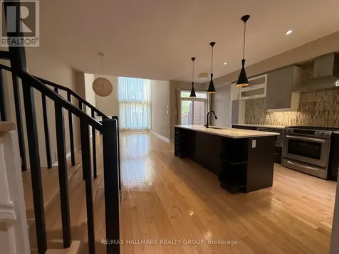 1158 Tischart Crescent Ottawa ON K2T 0G4