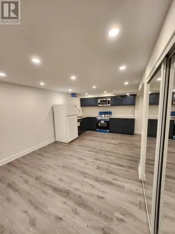 212 River Ridge Boulevard Aurora ON L4G 7T7