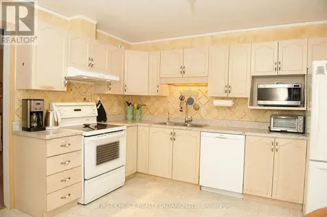 13 Queenston Drive Ottawa ON K0A 2Z0