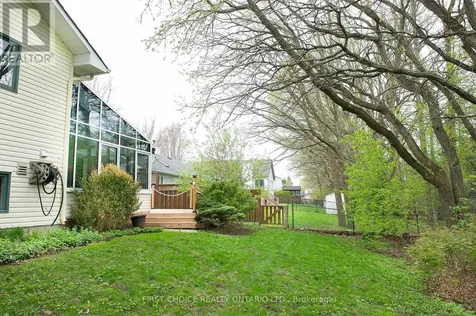 13 Queenston Drive Ottawa ON K0A 2Z0