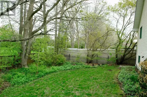 13 Queenston Drive Ottawa ON K0A 2Z0