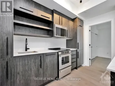 560 Rideau Street Ottawa ON K1N 5Z8