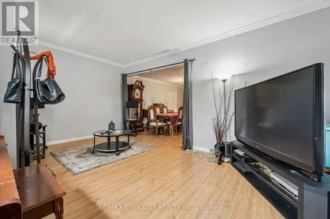 27 Roseview Avenue Cambridge ON N1R 4A5