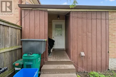 27 Roseview Avenue Cambridge ON N1R 4A5