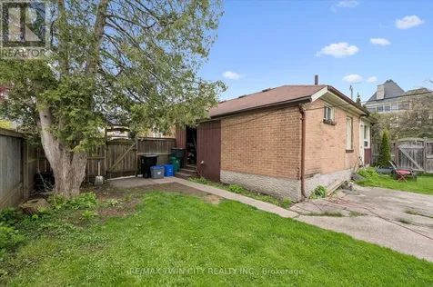 27 Roseview Avenue Cambridge ON N1R 4A5