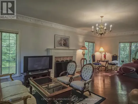 2 Heron Trail Whitchurch-stouffville ON L3Y 4W1