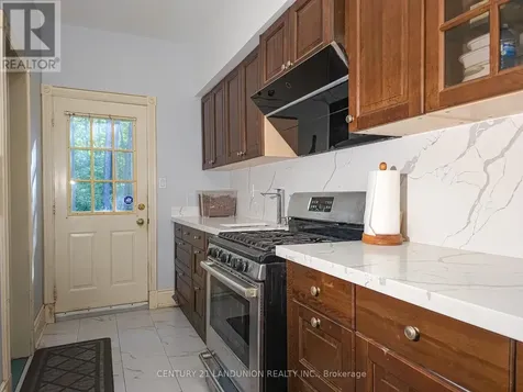 2 Heron Trail Whitchurch-stouffville ON L3Y 4W1