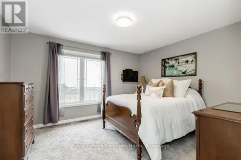 1094 River Road West Wasaga Beach ON L9Z 2W7