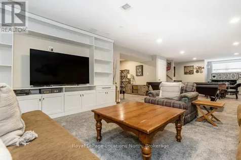 1094 River Road West Wasaga Beach ON L9Z 2W7