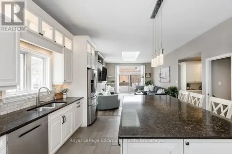 1094 River Road West Wasaga Beach ON L9Z 2W7