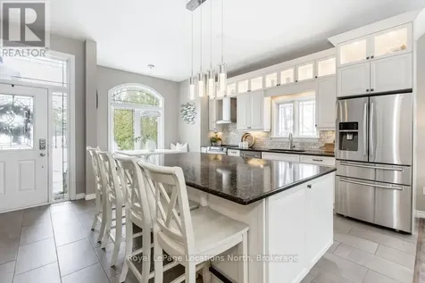 1094 River Road West Wasaga Beach ON L9Z 2W7