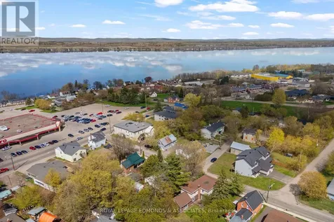 218 Fraser Street Pembroke ON K8A 1X5
