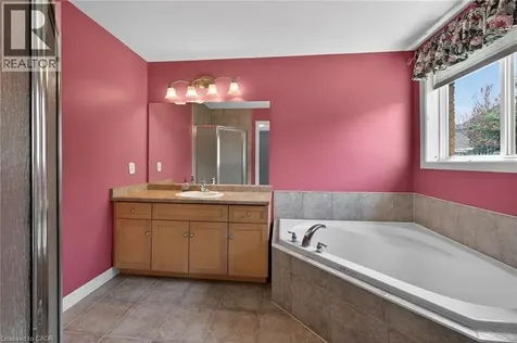 73 Cobblestone Drive Paris ON N3L 4G3