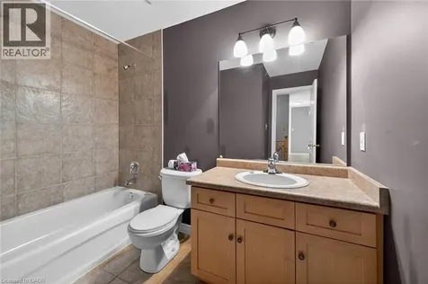 73 Cobblestone Drive Paris ON N3L 4G3