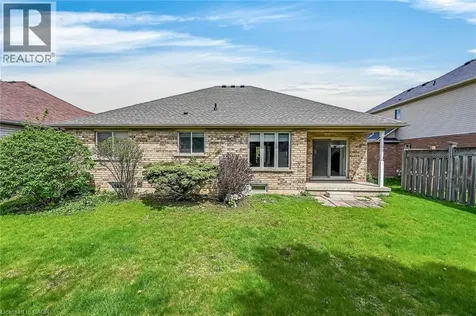 73 Cobblestone Drive Paris ON N3L 4G3
