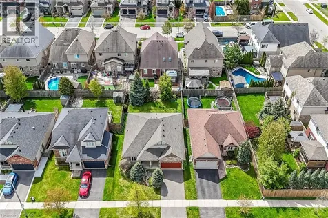 73 Cobblestone Drive Paris ON N3L 4G3