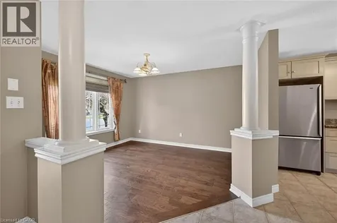 73 Cobblestone Drive Paris ON N3L 4G3