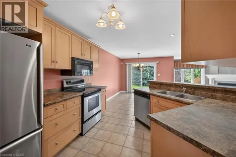 73 Cobblestone Drive Paris ON N3L 4G3