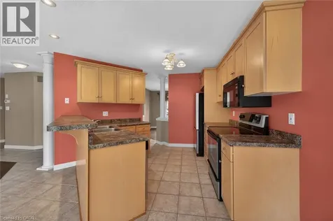 73 Cobblestone Drive Paris ON N3L 4G3