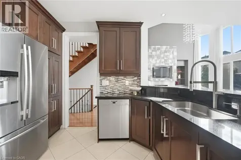3305 Mistwell Crescent Oakville ON L6L 0A3