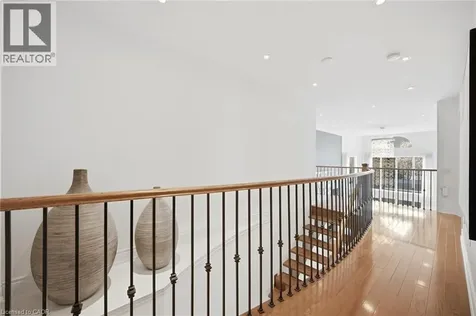 3305 Mistwell Crescent Oakville ON L6L 0A3
