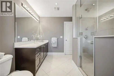 3305 Mistwell Crescent Oakville ON L6L 0A3