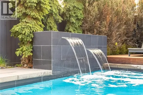 3305 Mistwell Crescent Oakville ON L6L 0A3
