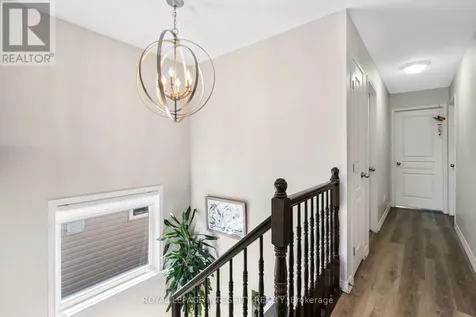 407 Celtic Ridge Crescent Ottawa ON K2W 0B3