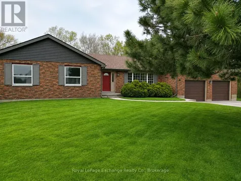96 Penetangore Row Kincardine ON N2Z 2N8