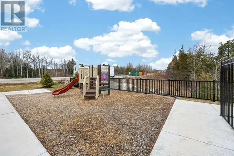 17 Spooner Crescent Collingwood ON L9Y 1T3