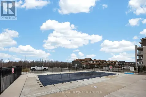 17 Spooner Crescent Collingwood ON L9Y 1T3