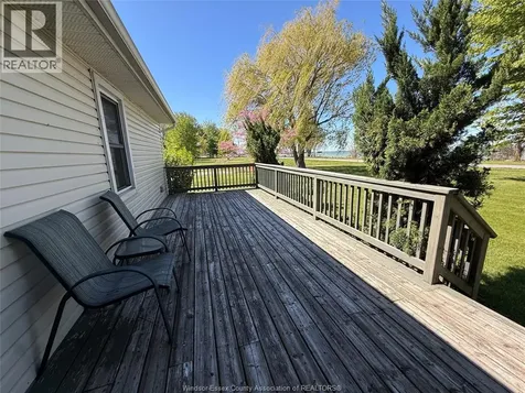 945 West Shore Road Pelee Island ON N0R 1M0