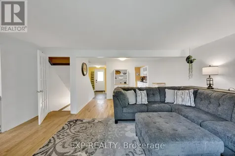 220 Rosebank Place Kitchener ON N2E 2R8